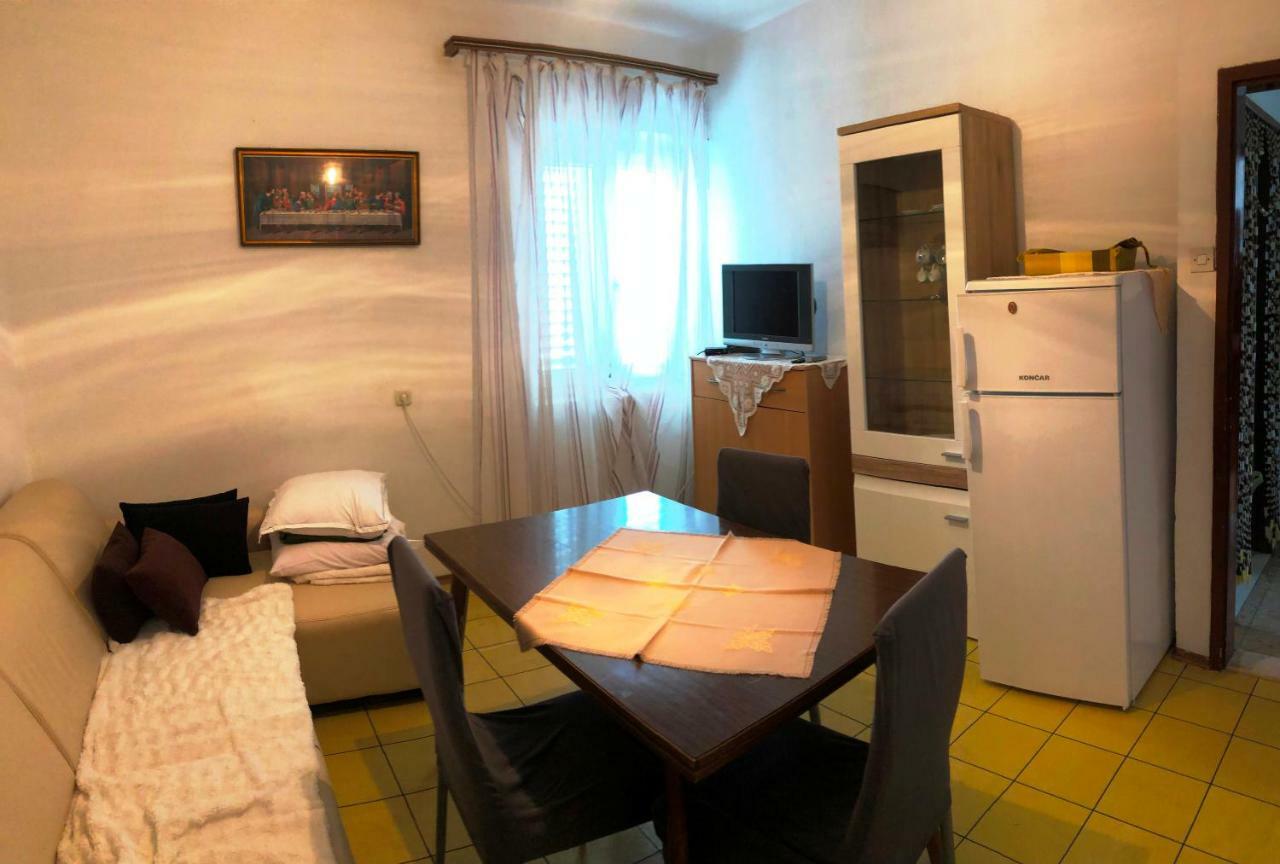 Apartmani Zorka Podstrana Exterior foto